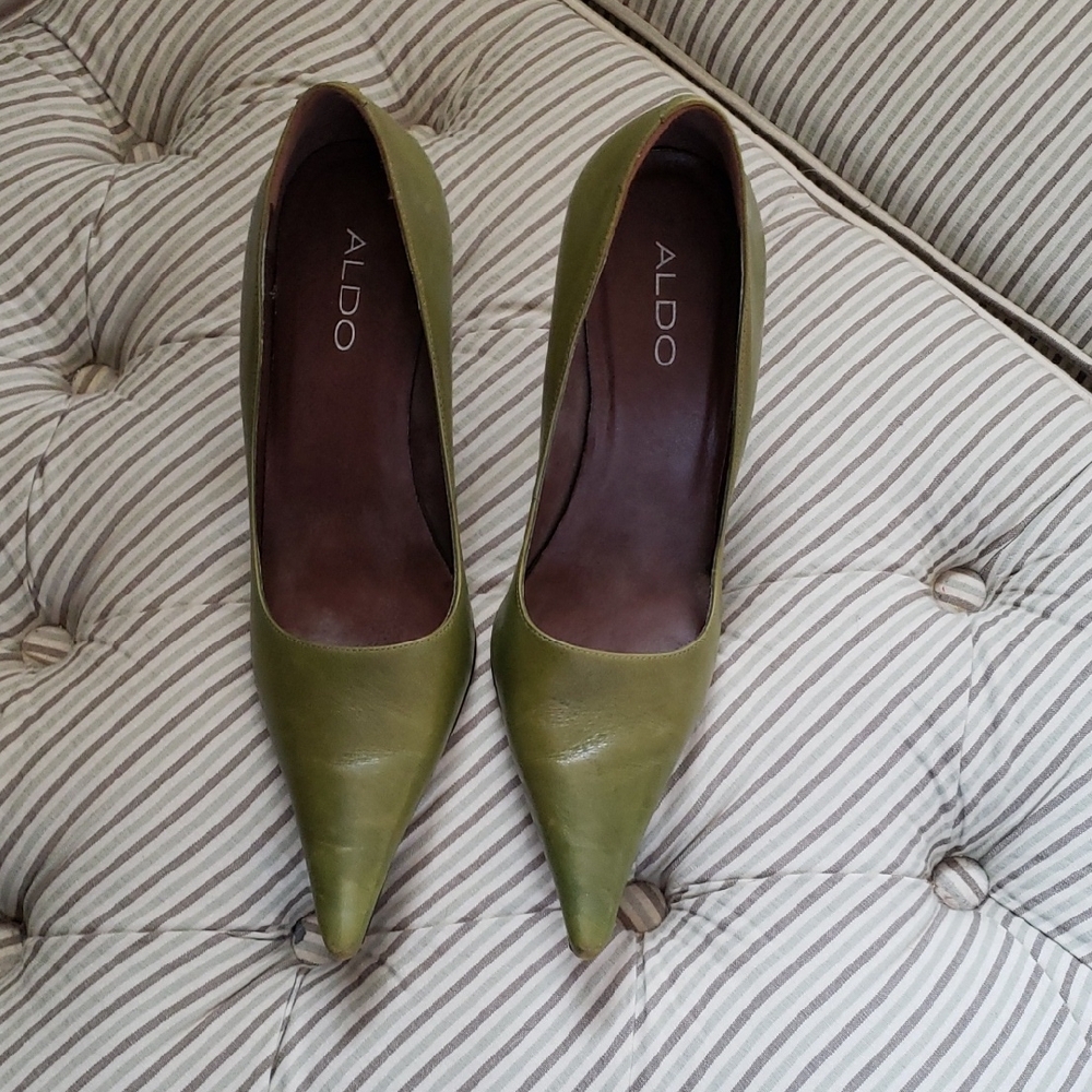 ALDO Olive Pointed-Toe Leather Pumps with a 4 Inch Heel